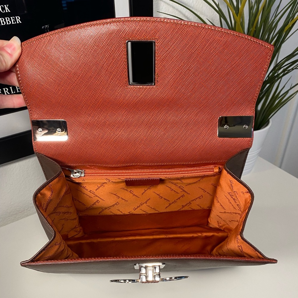 Rare Vintage Salvatore Ferragamo Double Gancini Large Saffiano Leather Bag - Picture 5 of 14